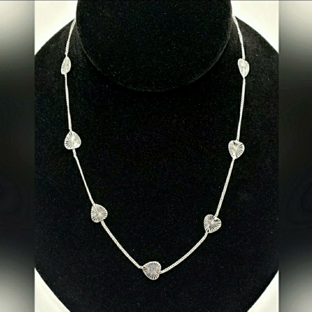 Station Necklace Silver Tone Chain Choker Starburst Etched Heart Pendants MN102